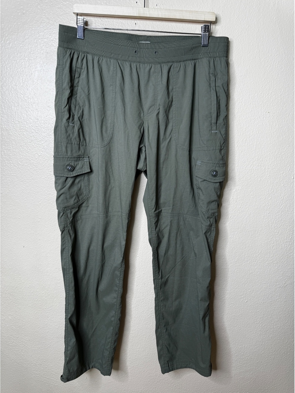 L.L.Bean Womens L Petite Olive Green Stretch Cargo Hiking Pants Elastic Waist
